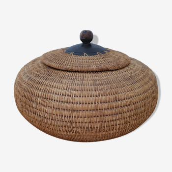 Basketry box