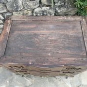 Small marquetry chest of drawers with central projection, 19th century period