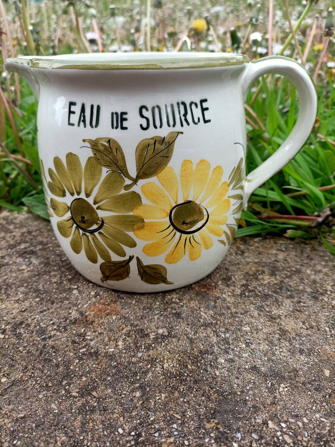 Vintage ceramic flower pitcher - Spring Water -