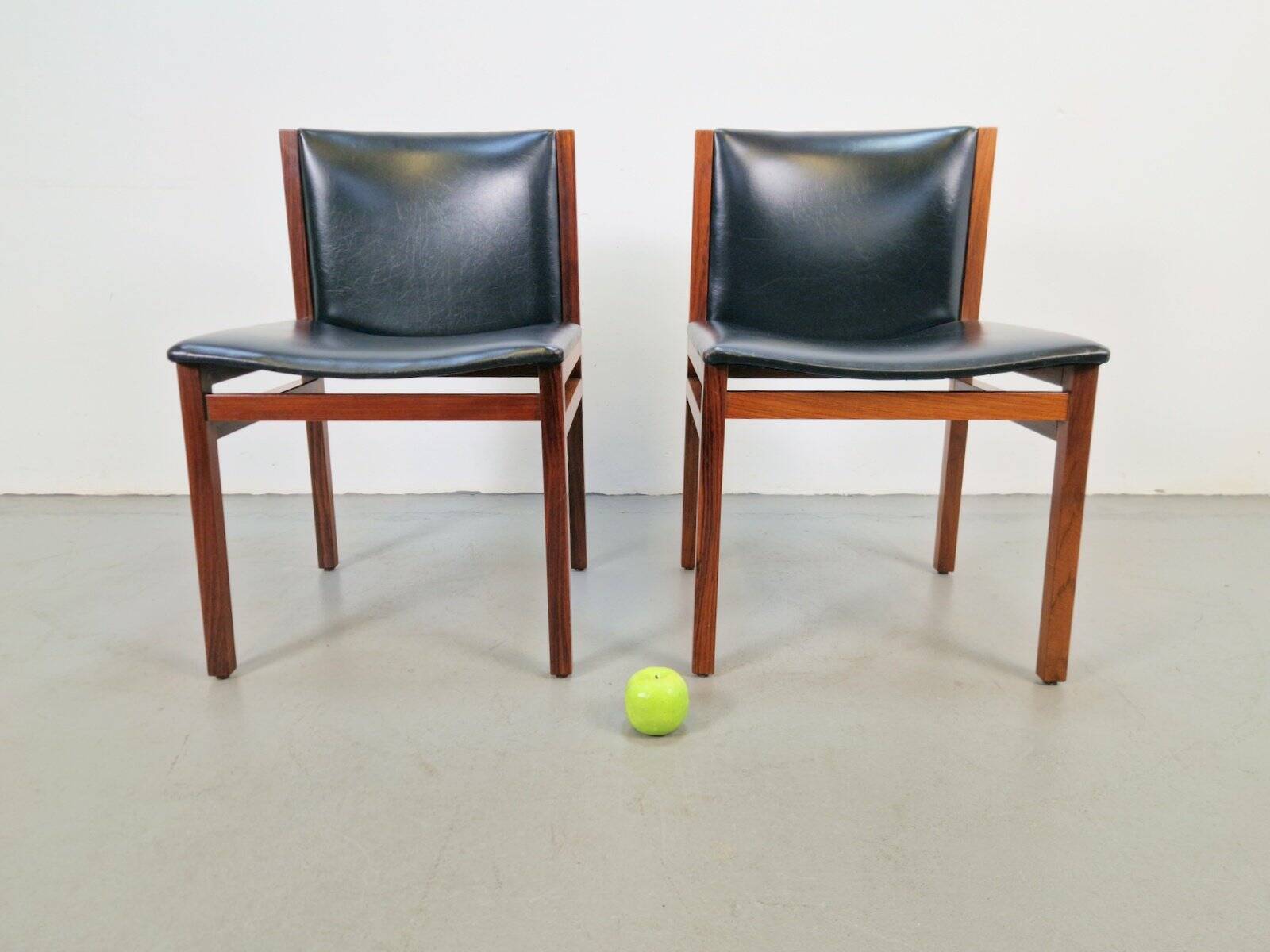 Vintage Rosewood Chairs by Tito Agnoli for La Linéa, Italy, 1960, Set of 2