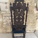 19th-century Renaissance chair in velvet – A statement piece