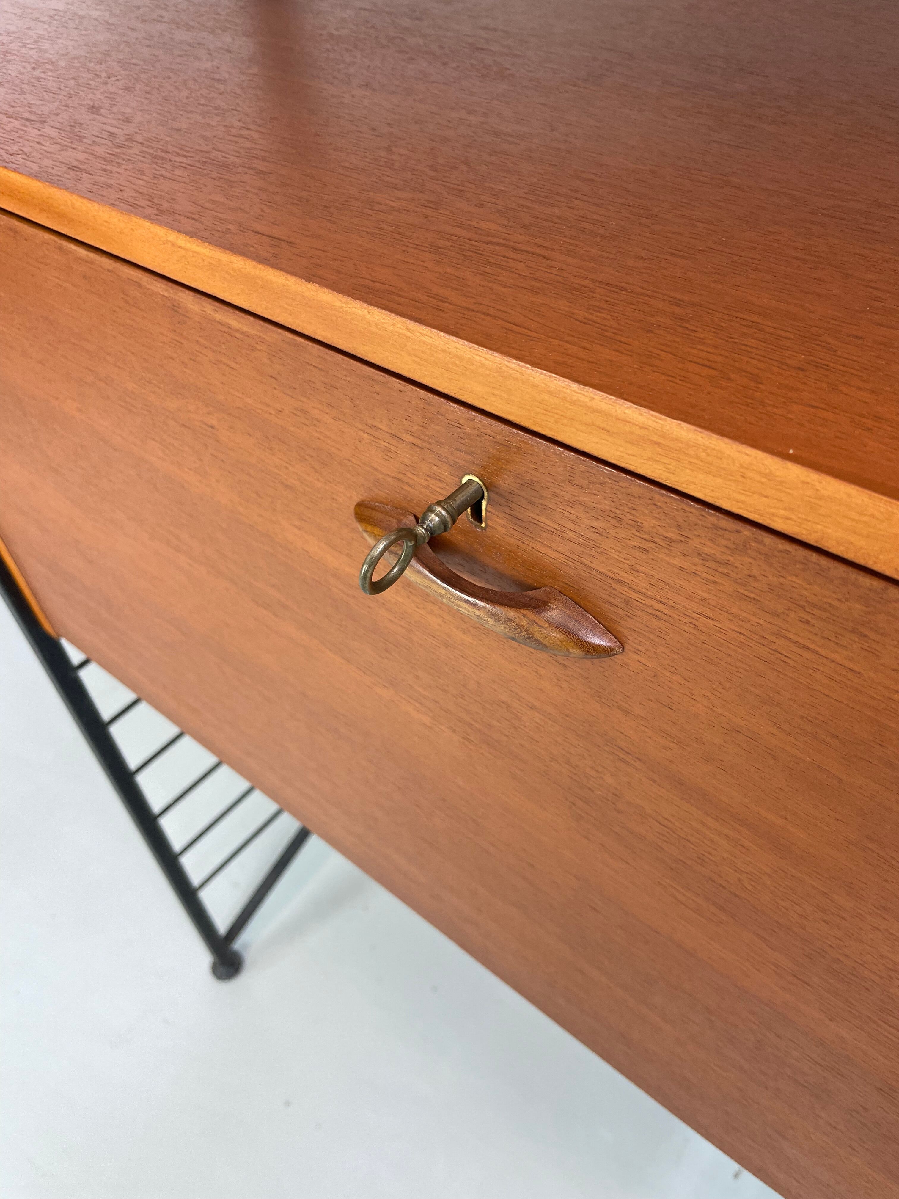 Vintage   wall unit Ladderax