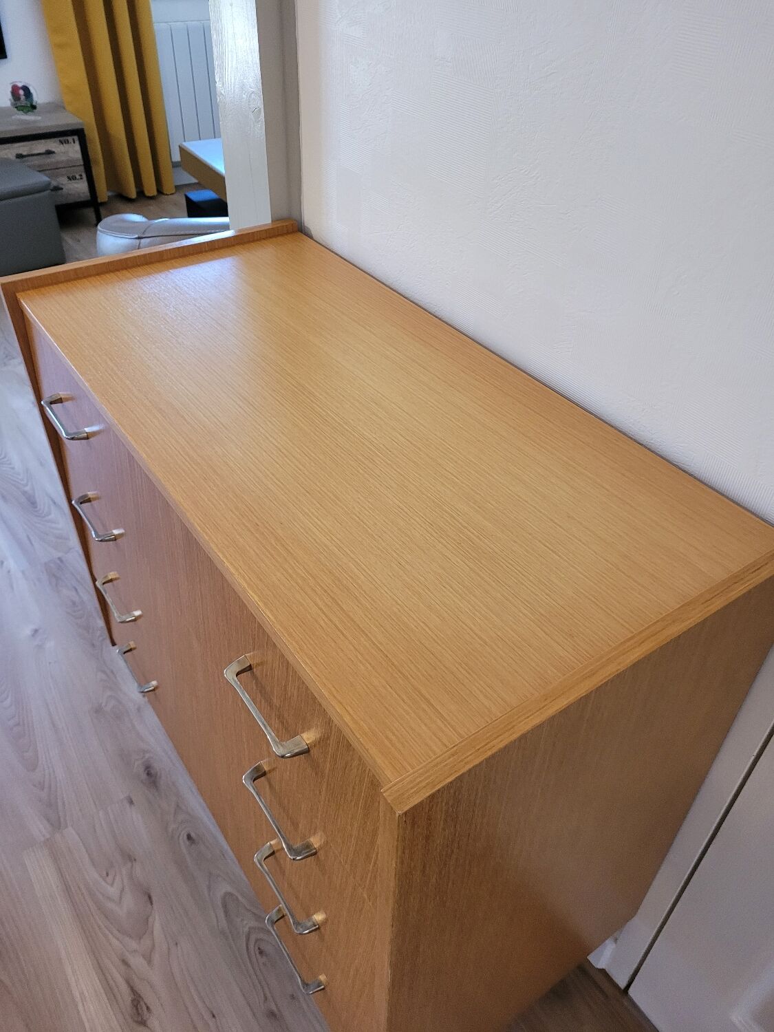 Vintage chest of drawers