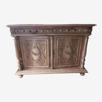 Buffet bas ancien noyer sablé
