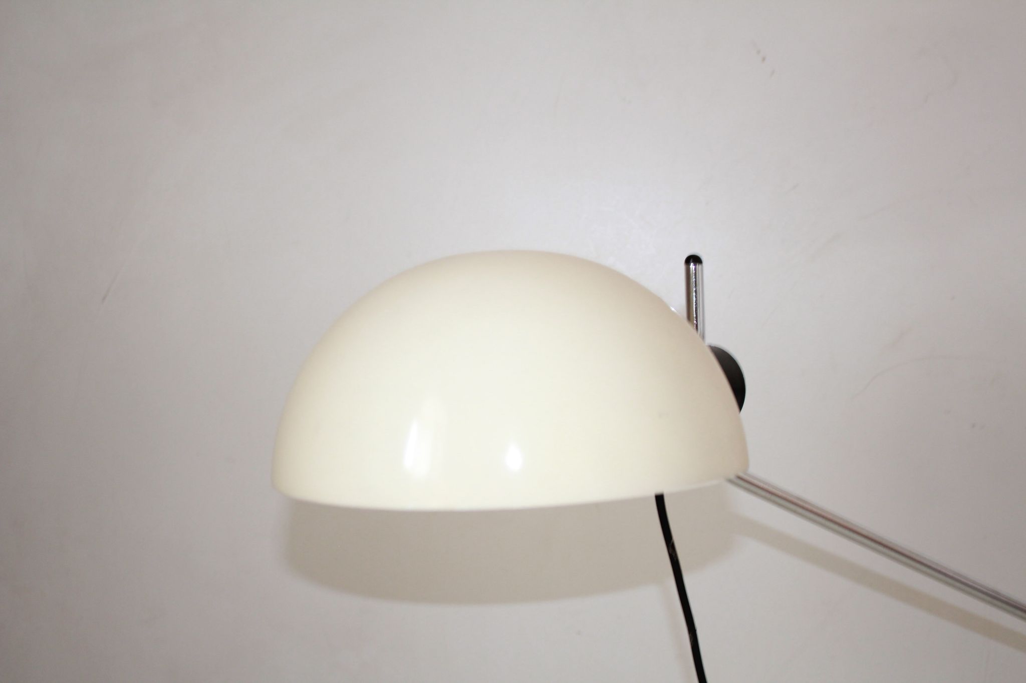 1970s vintage Guzzini flexible table lamp