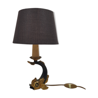 Lampe en bronze ou laiton patiné à décor de poisson carpe