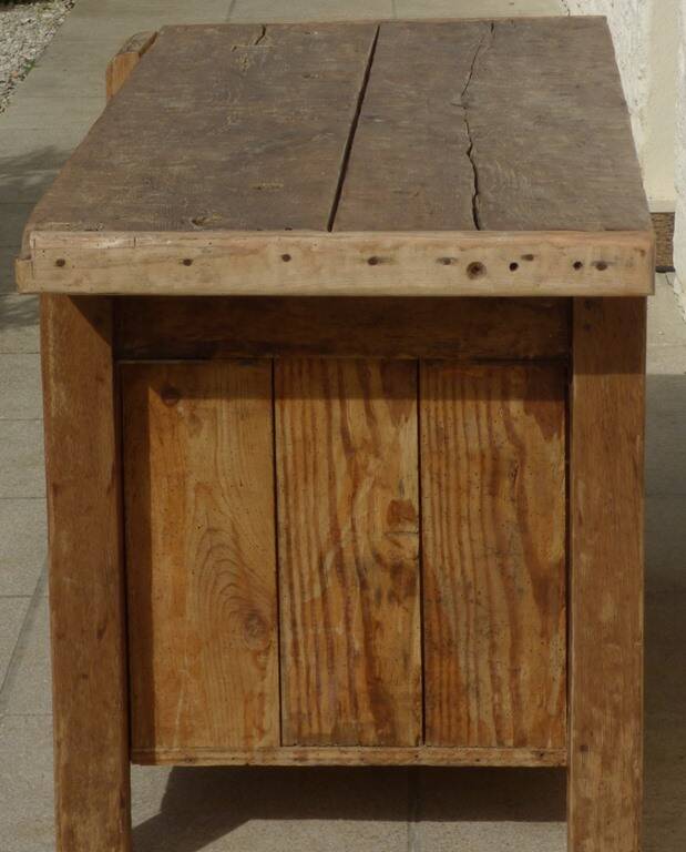 Large workbench with press, 2 drawers and storage tray - Totally sanded and varnished