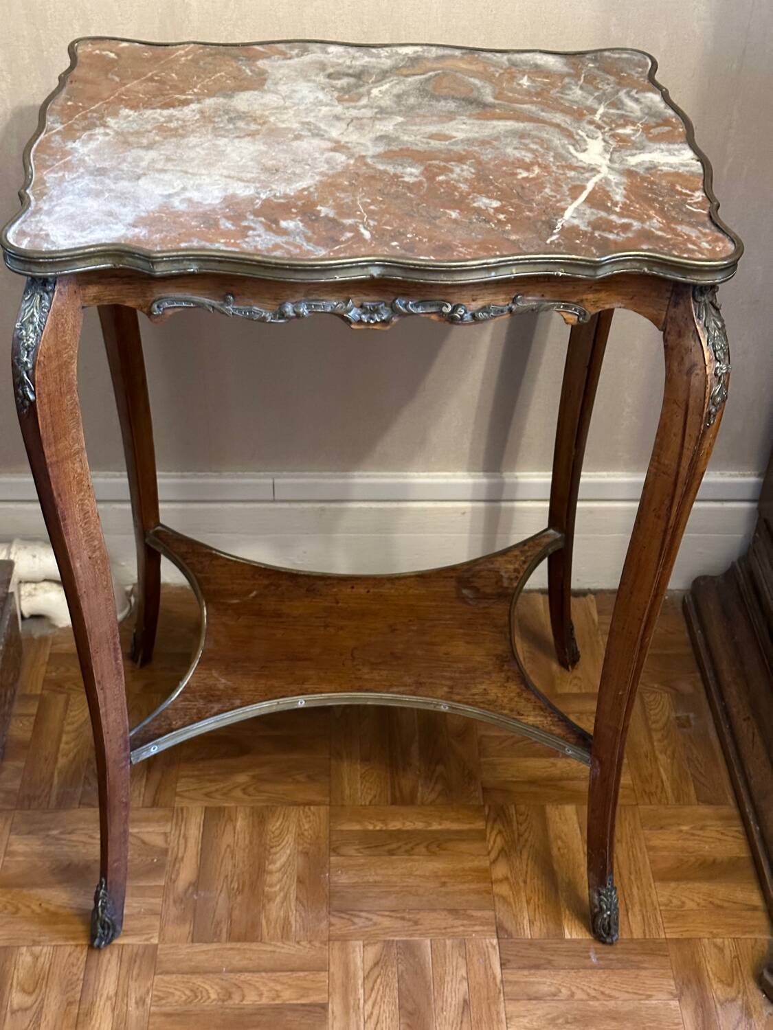 Table d’appoint avec Plateau en Marbre Style Louis XV - Fin 19 e