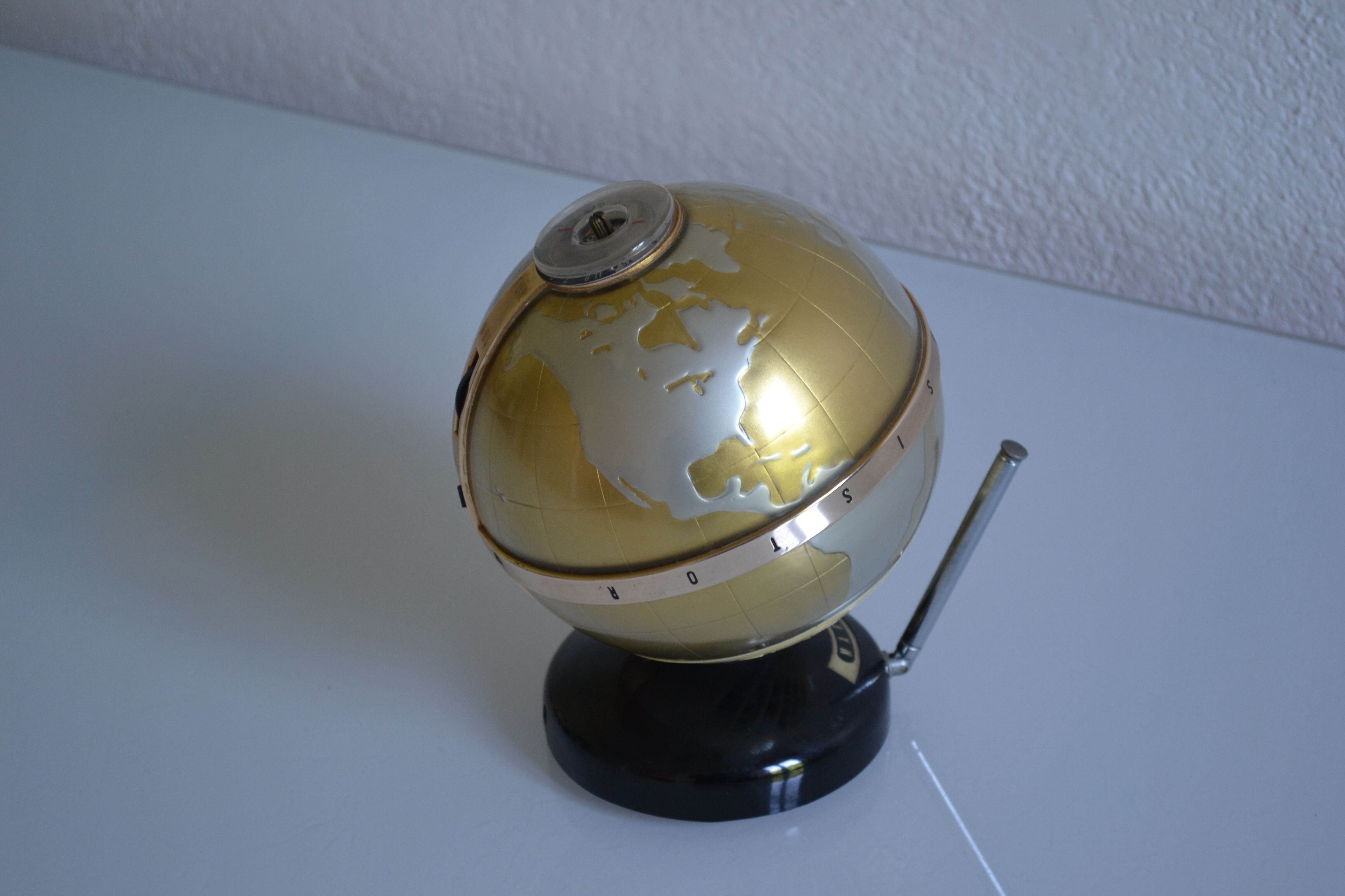 Radio vintage globe terrestre 60's