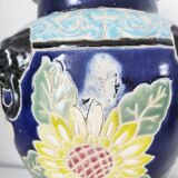 Vase chinois couvert décor de fleurs