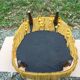 Duo de fauteuils vintage crapaud en tissu or