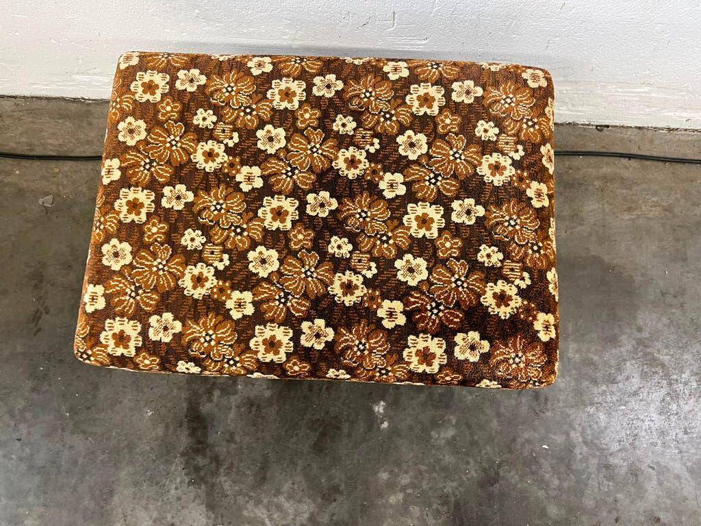 Pouf fleuri vintage / tabouret pliant / petite échelle