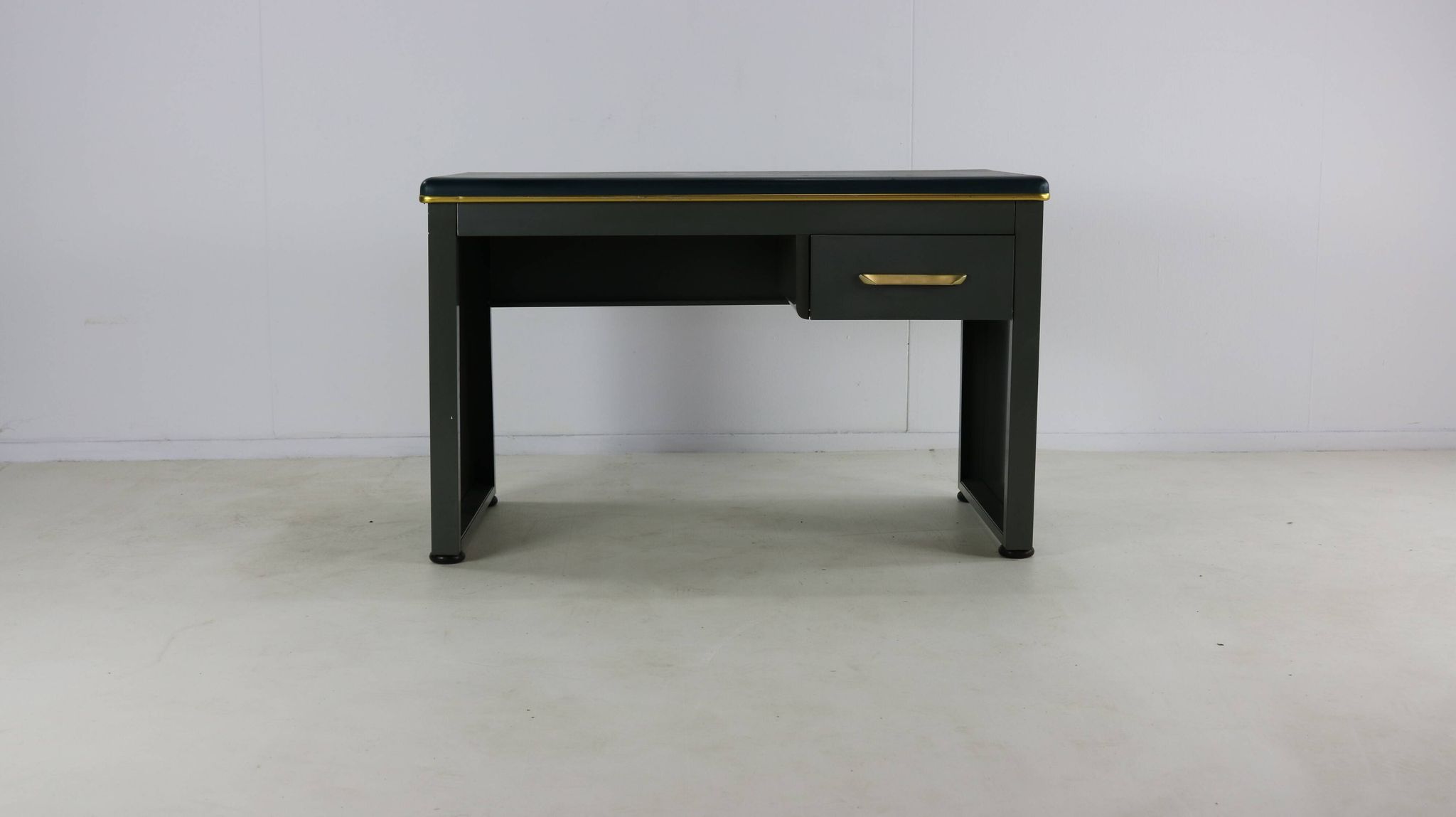 Bureau pour dames belge de style mid-century par TDS Sclessin