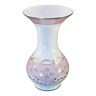 Vase pansu en opaline décor de fleurs emaillées NAPOLEON 3