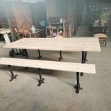 Ensemble table et bancs bois et fonte