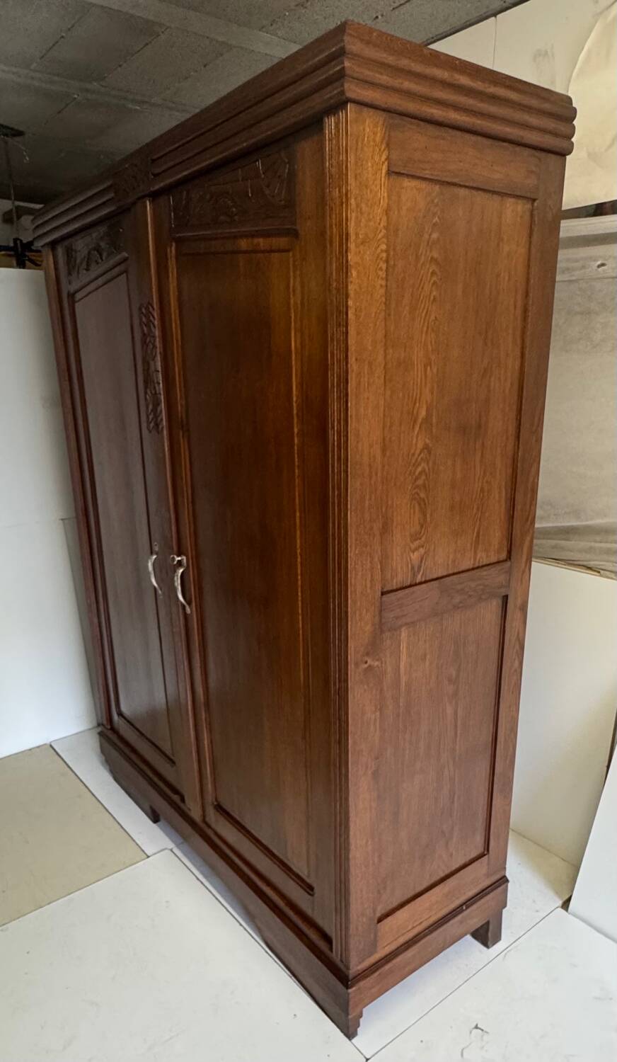 Armoire style art déco