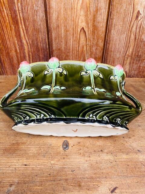 Art Nouveau barbotine jardinière from Fives, Lille