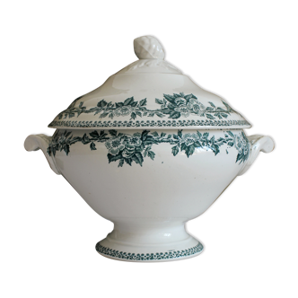 Iron earth tureen Guadeloupe Saint Amand