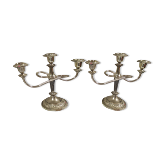 Set of 2 silver metal candlesticks