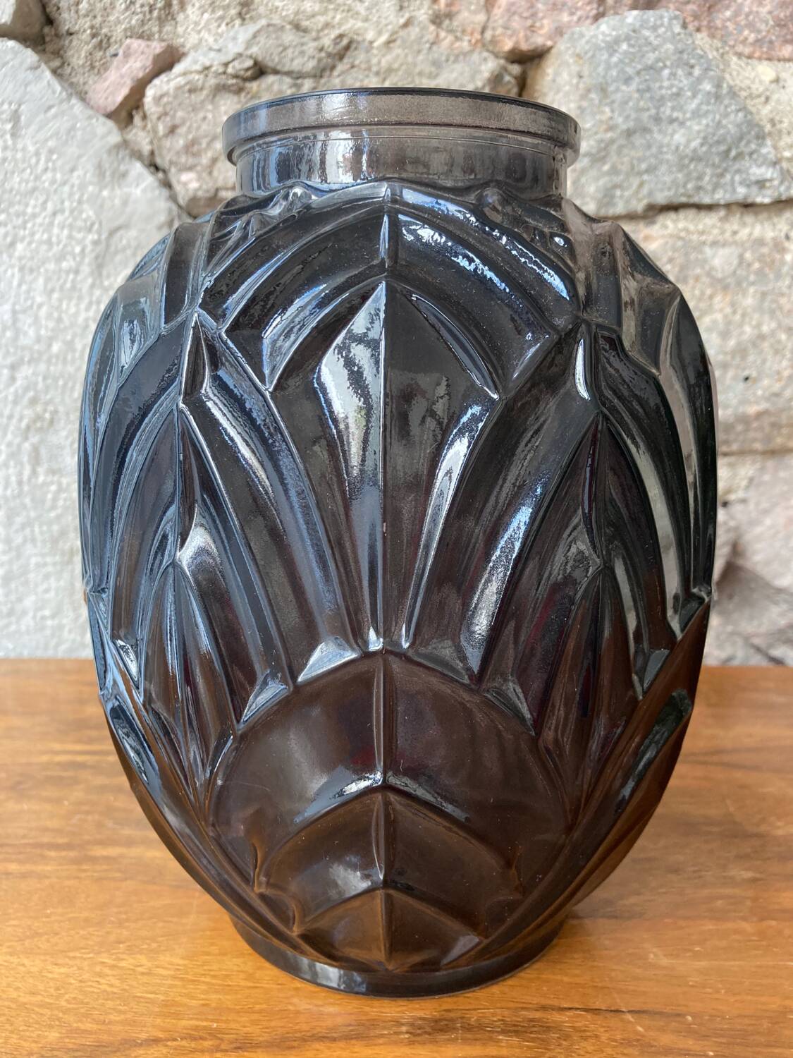 Vase style art deco gris