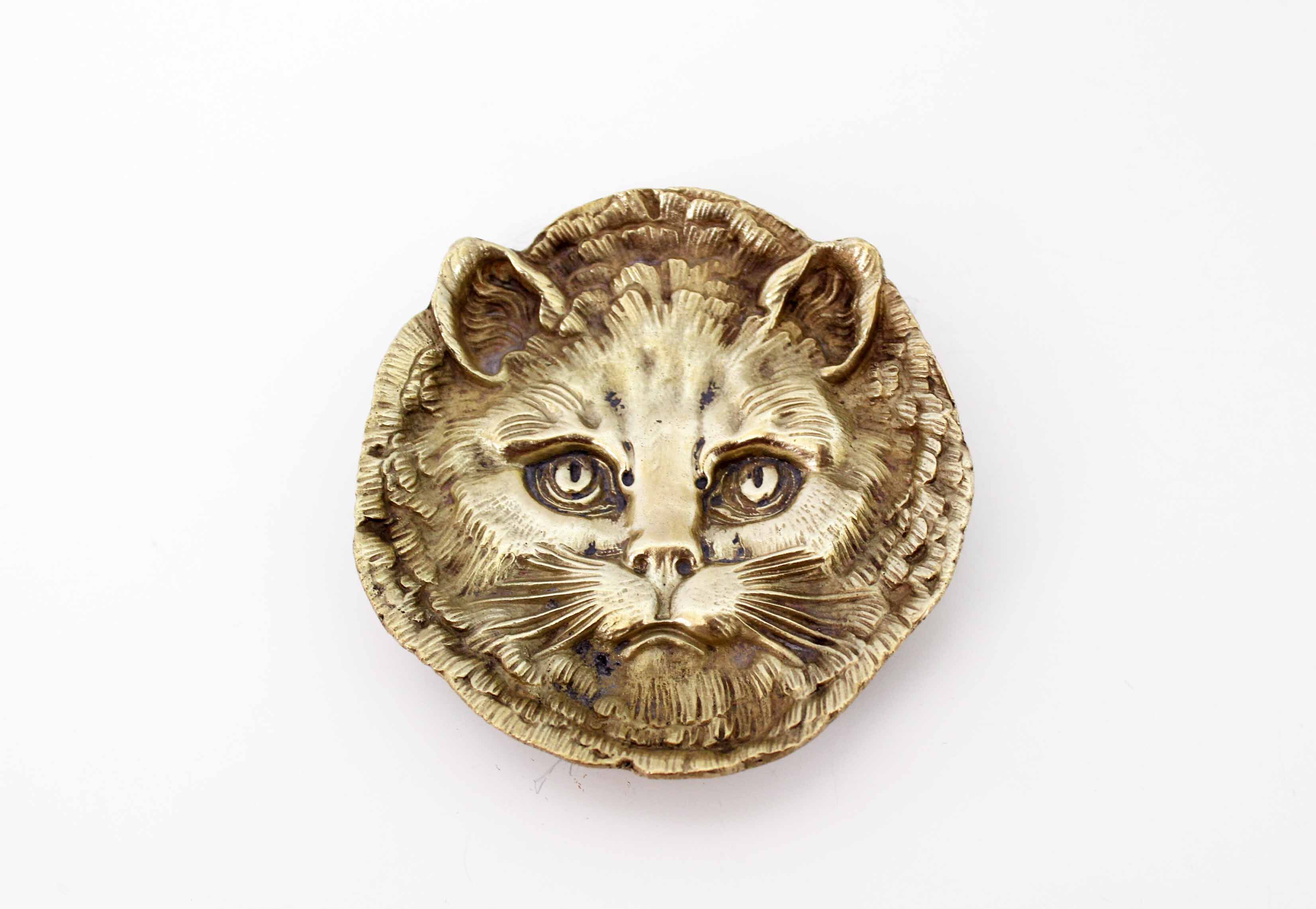 Trinket bowl "chat" in bronze