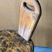 Chaise de traite tripode