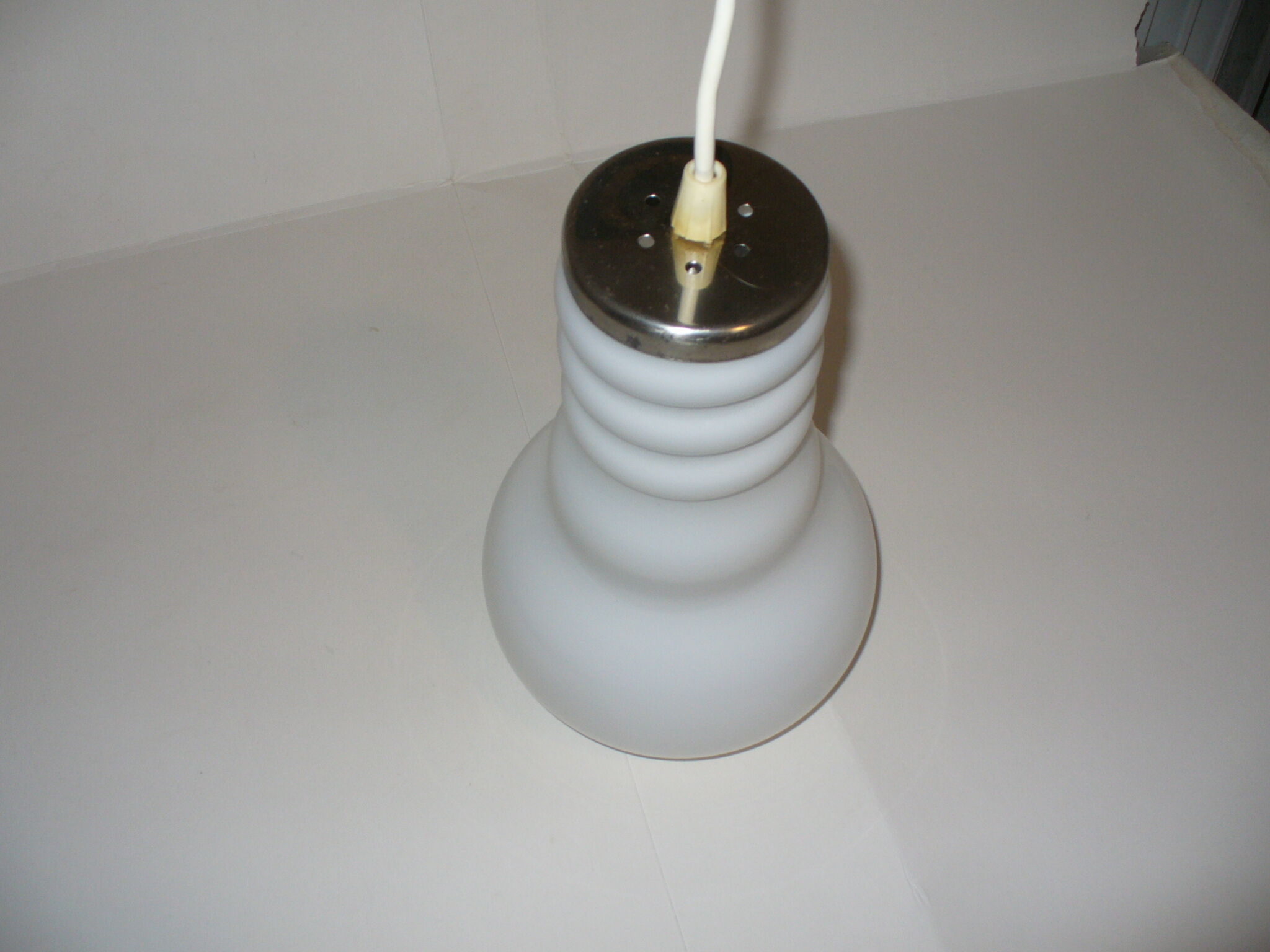 Bulb hanging lamp bulb from the 60/70s