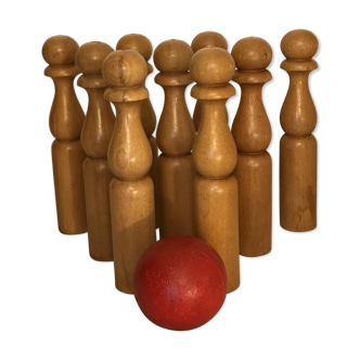 9 bowling ball wooden