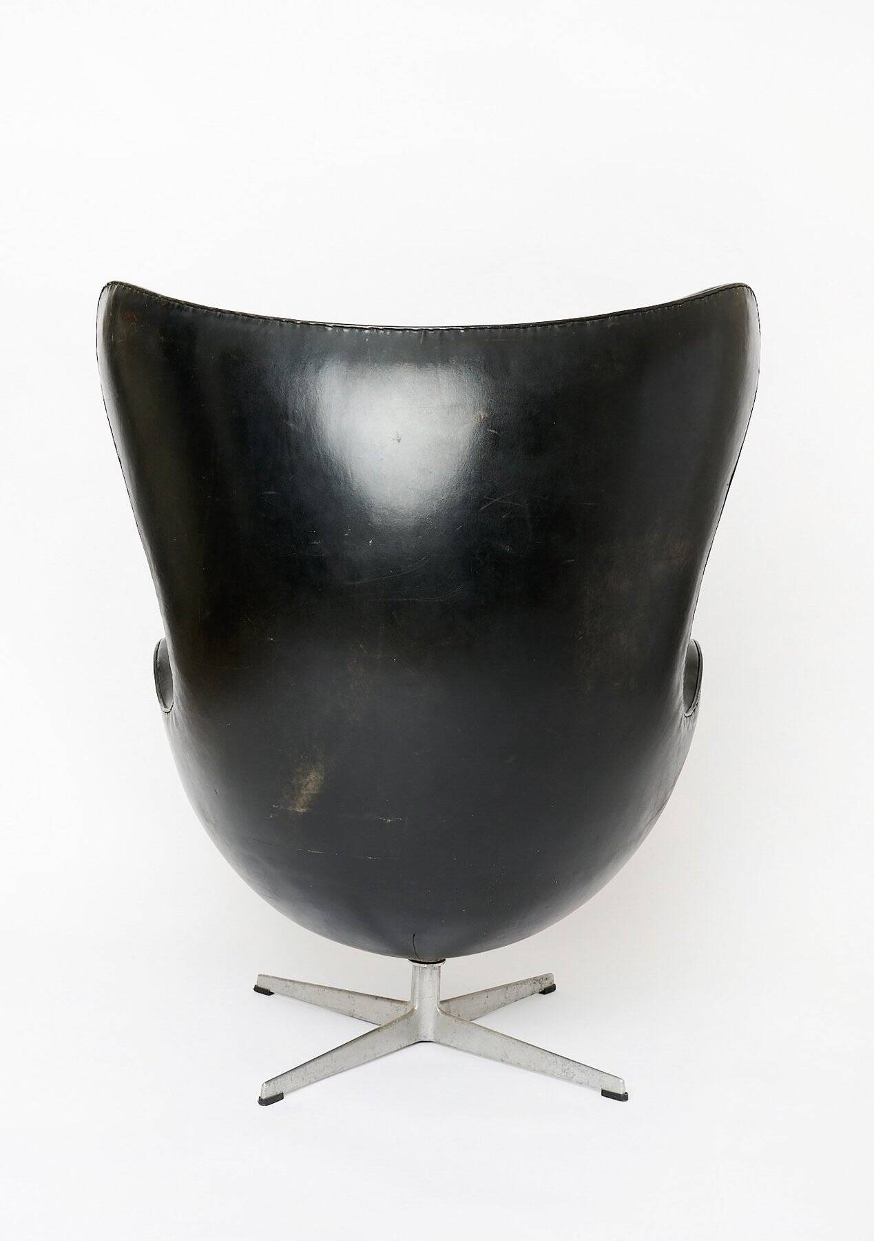 Fritz Hansen - Arne Jacobsen - Lounge chair with ottoman - Egg Chair
