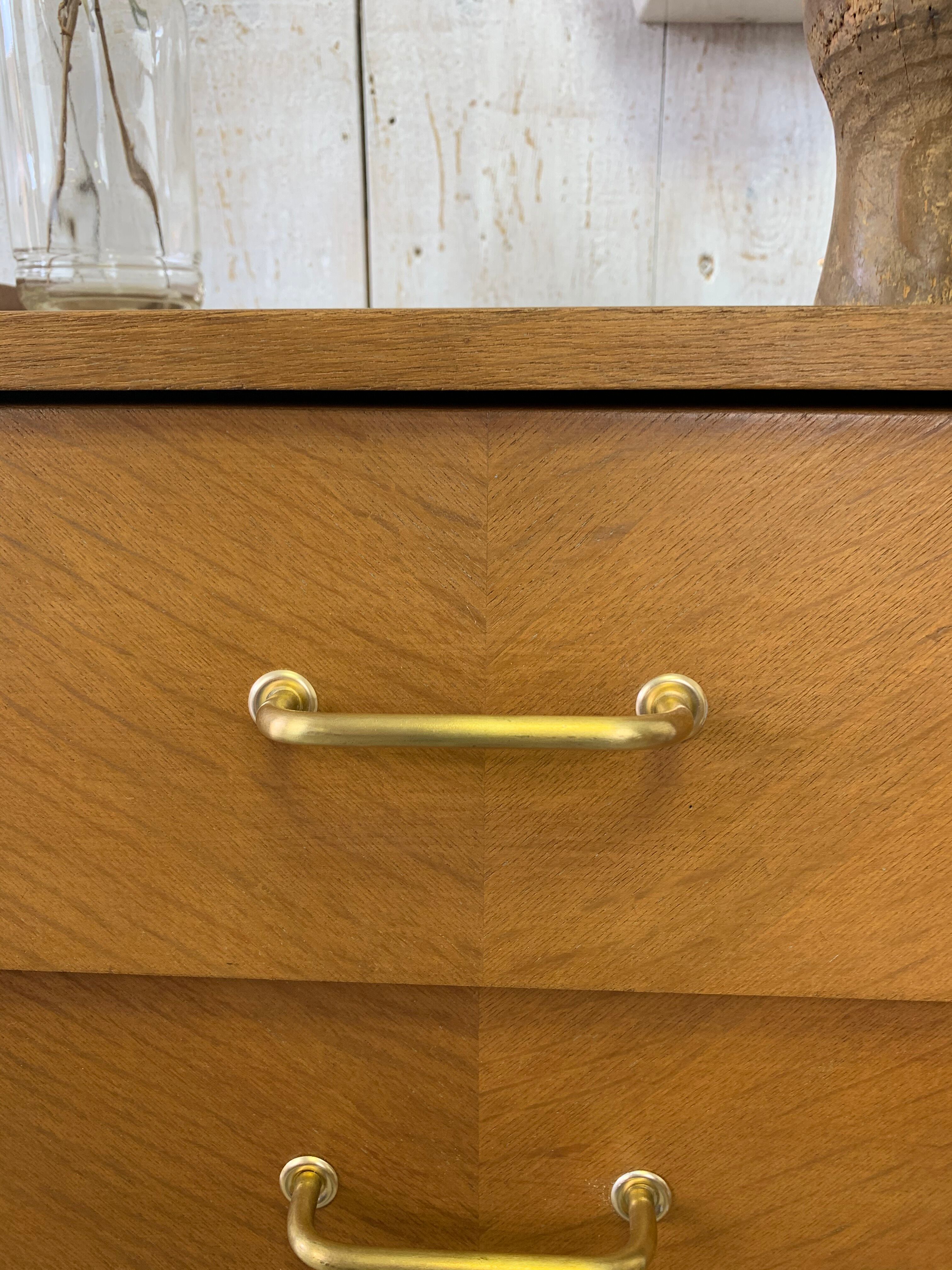 Modernist rag-picker