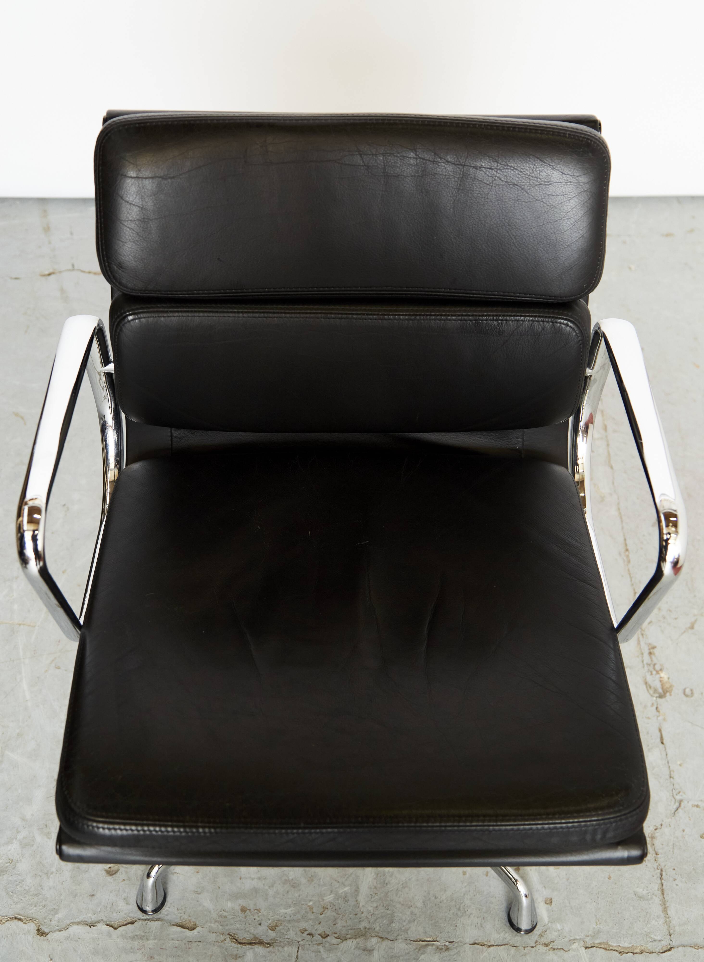 Charles & Ray Eames Chair EA 208 Chair for Vitra