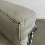 Armchair LC2 design Le Corbusier for Cassina