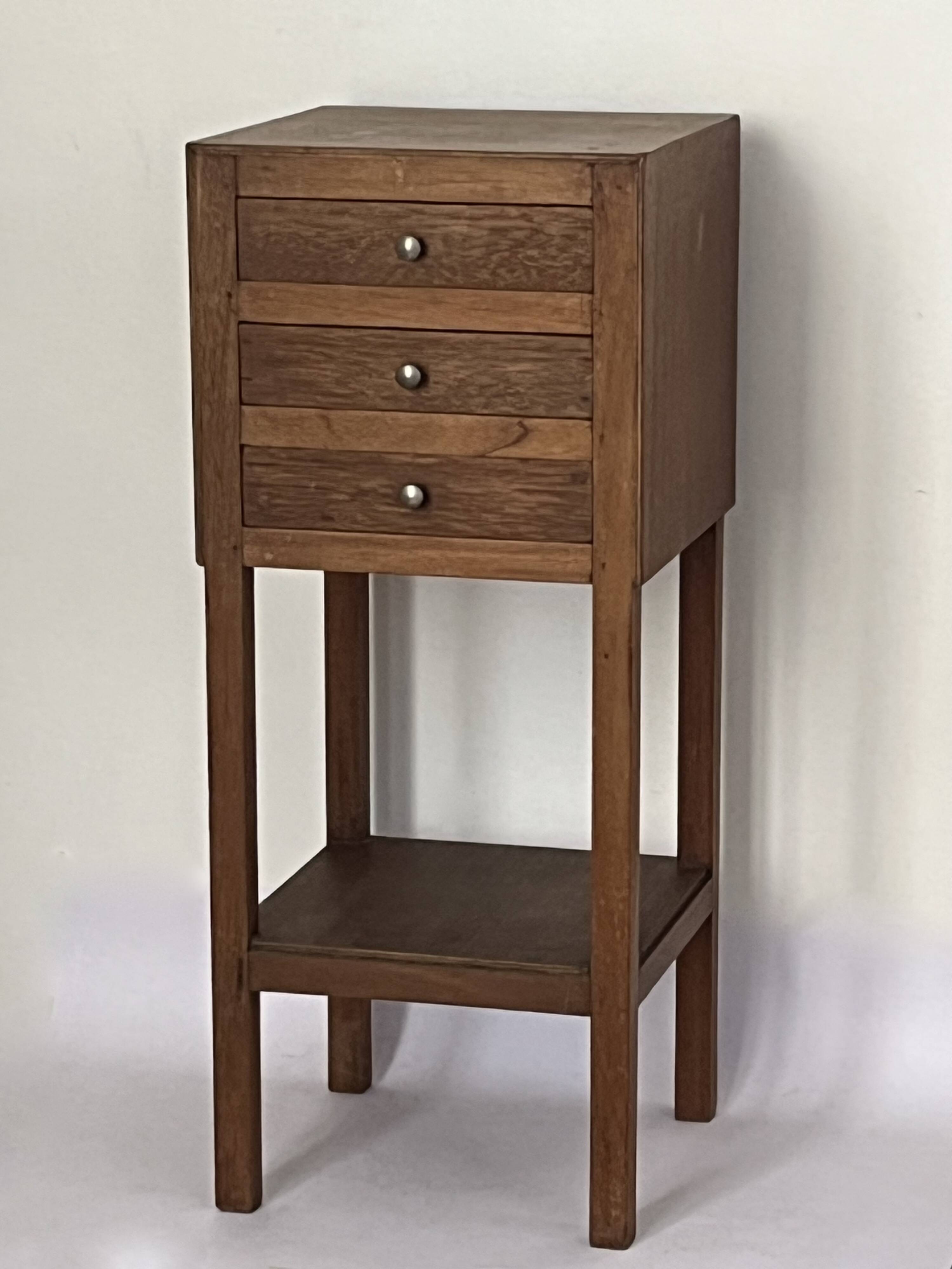 Vintage bedside table from the 1940s/1950s.