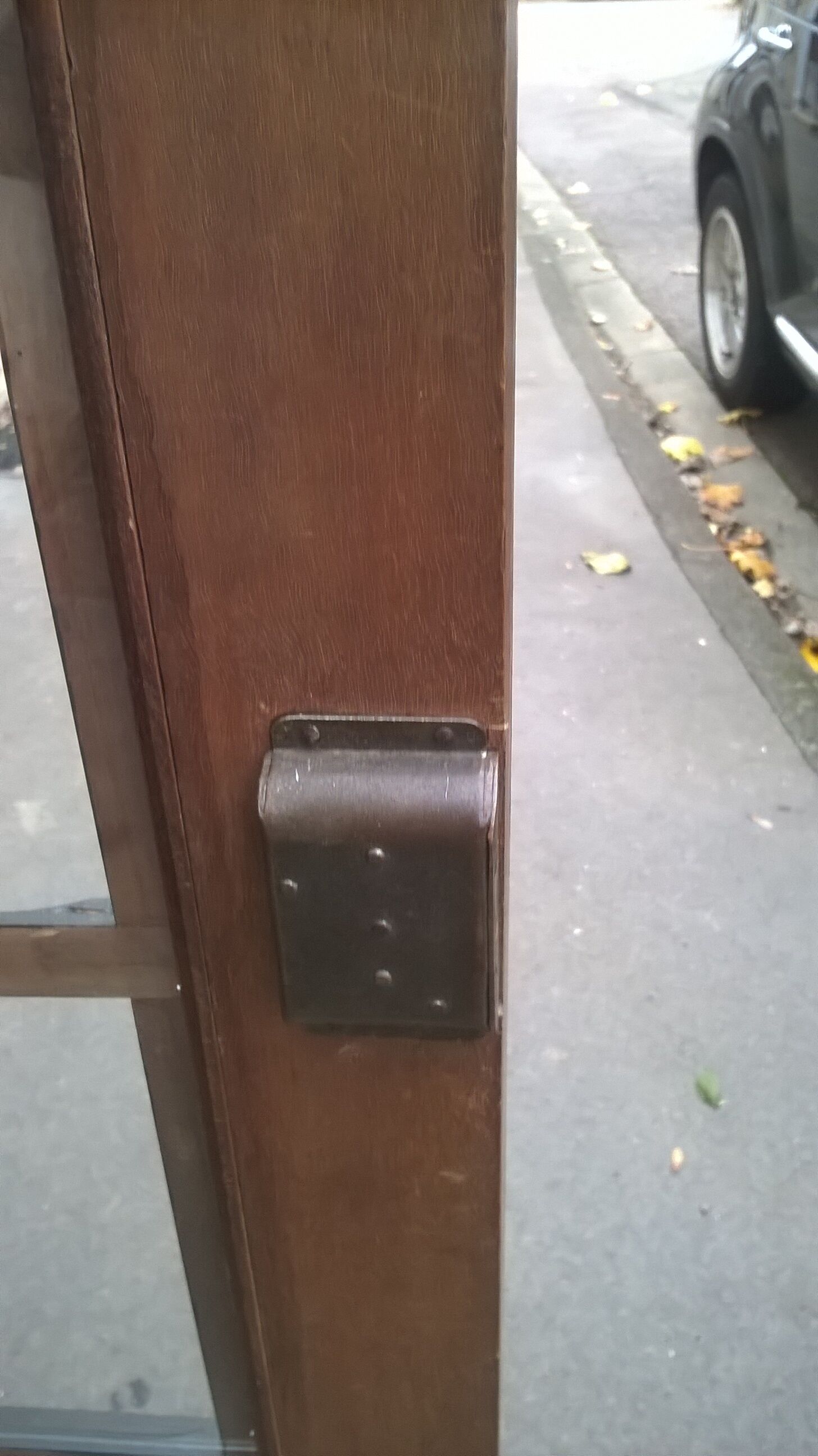 Parisian showcase cabinet