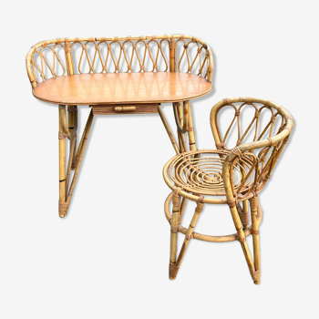 Rattan dressing table with her chair