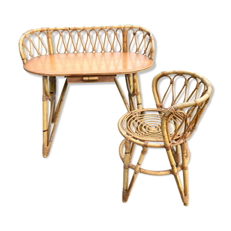 Rattan dressing table with her chair