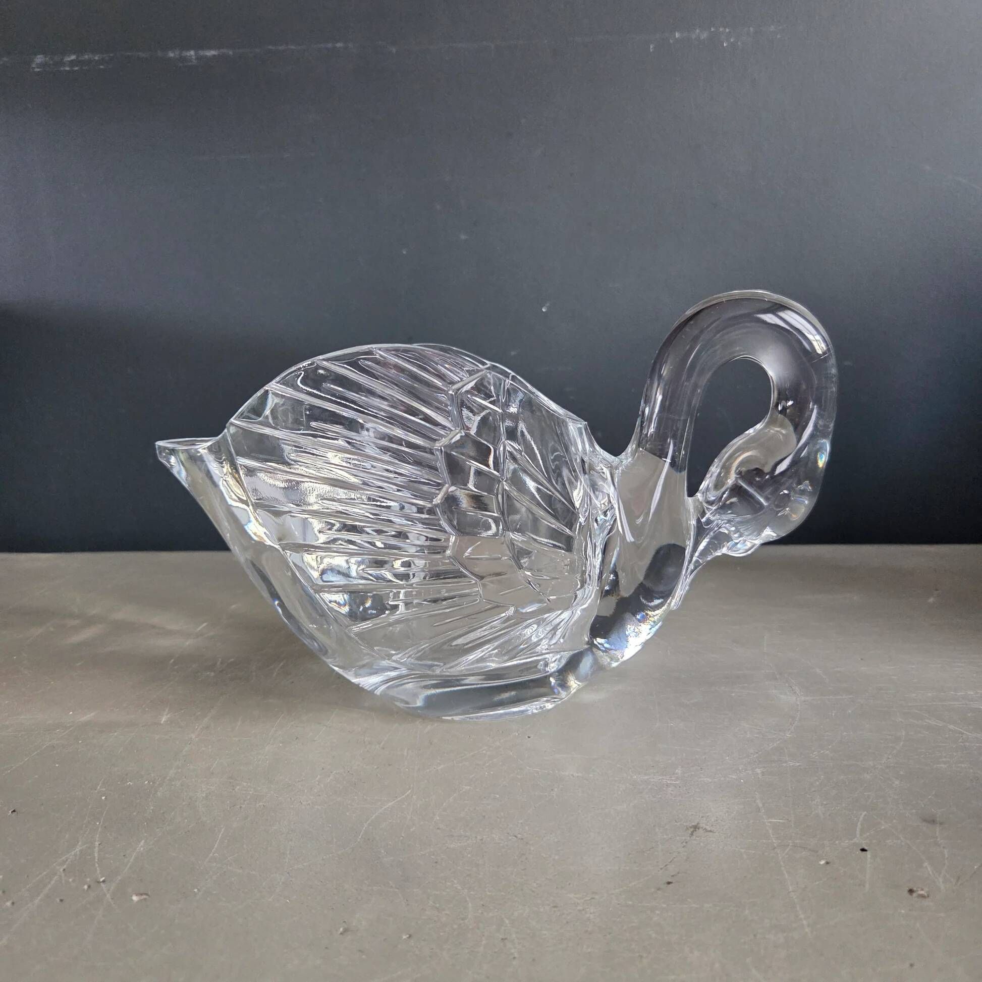 Swan crystal ice bowl