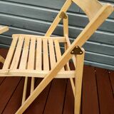 Paire de chaises pliantes en bois