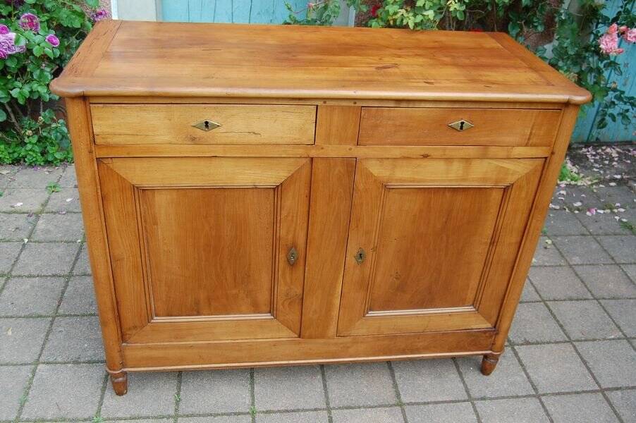 Louis Philippe period sideboard in cherry wood from the 19th century