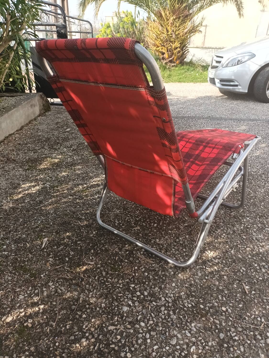 Outdoor folding chair
