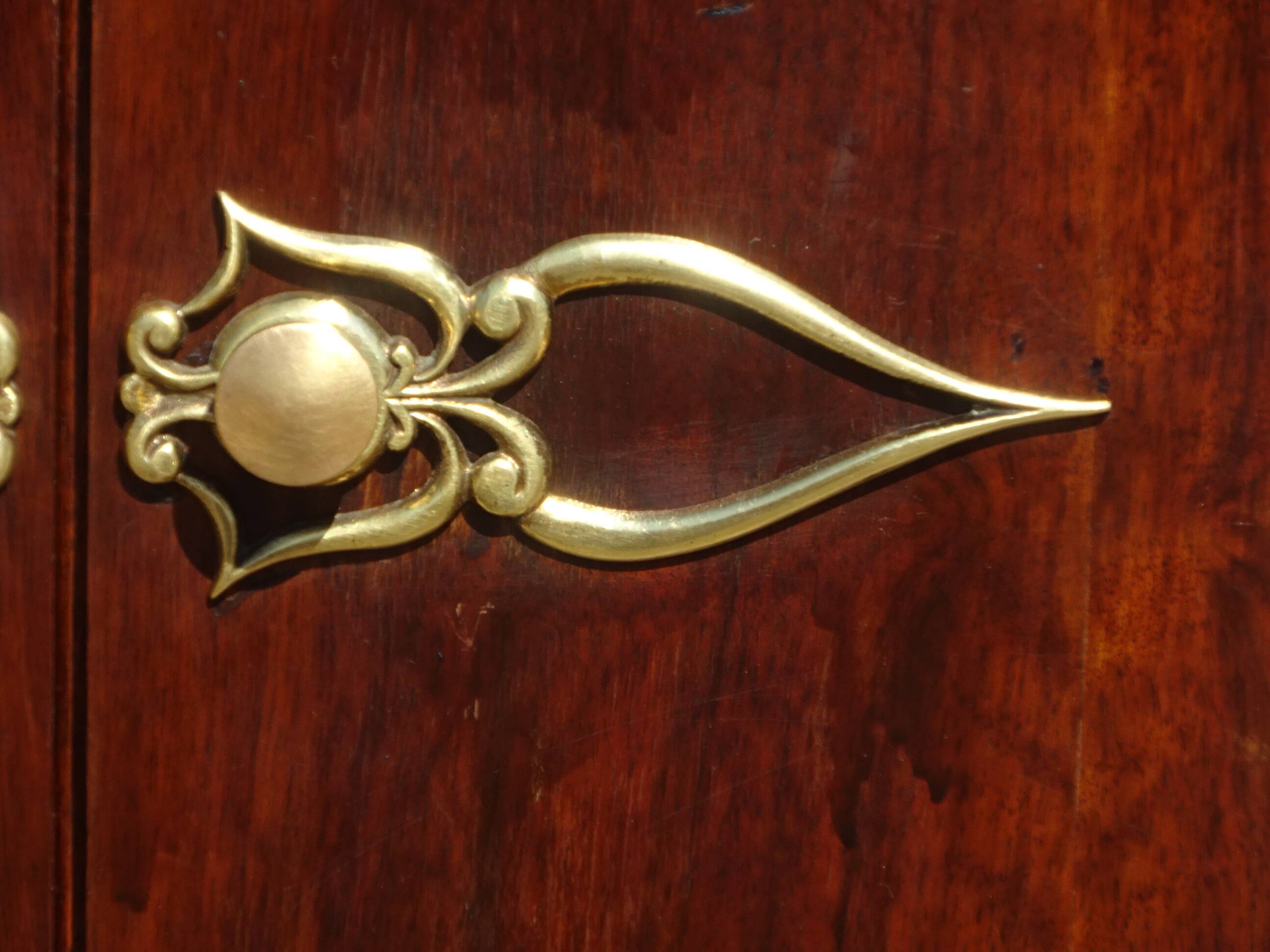Art Deco entrance console