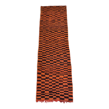Orange corridor carpet 114 x 387 cm