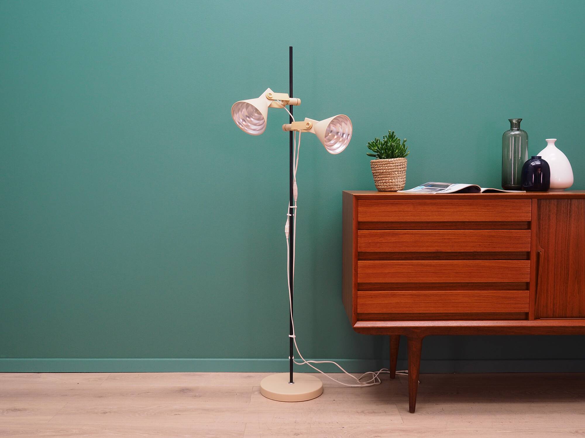 Floor lamp, Danish design, 1970s, production: Denmark
