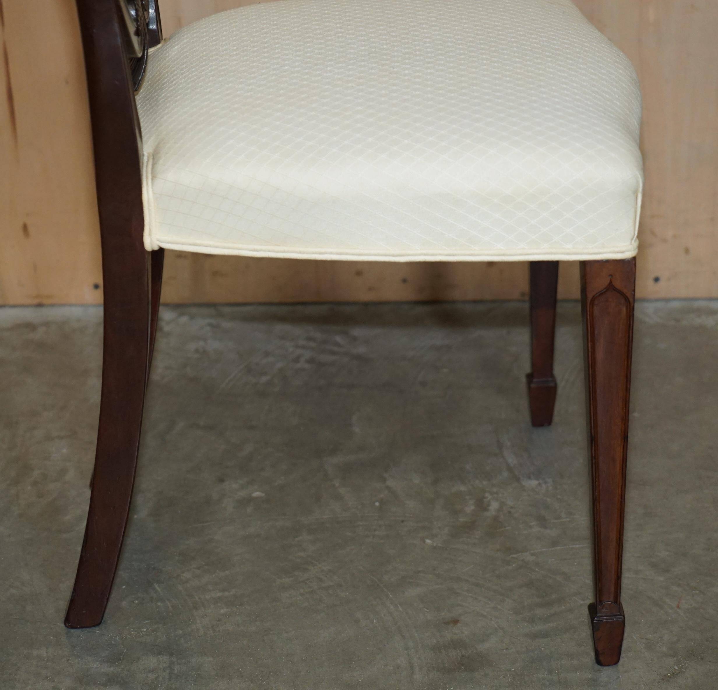 Paire de chaises d'appoint victoriennes George Hepplewhite Prince de Galles