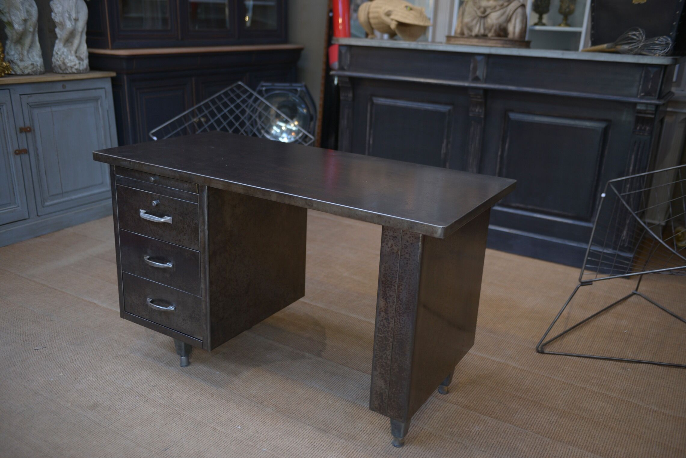 Bureau en métal industriel 1950