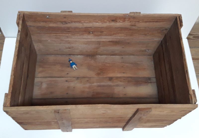 Transport box