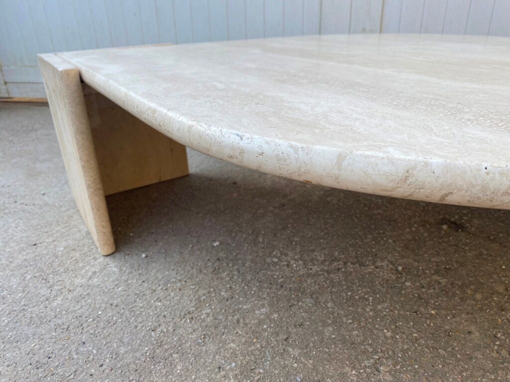 Large marble travertine coffee table in the shape of an eye from Roche Bobois vintage 70s