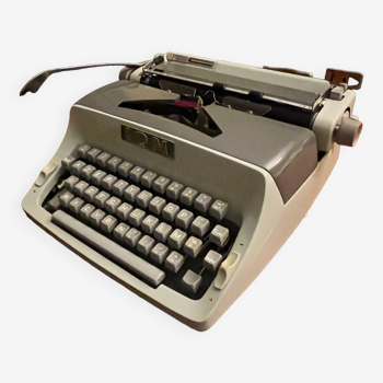 Machine à écrire IDM