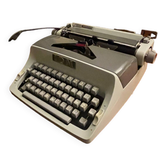 IDM typewriter