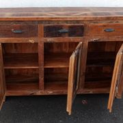 Buffet en bois ancien